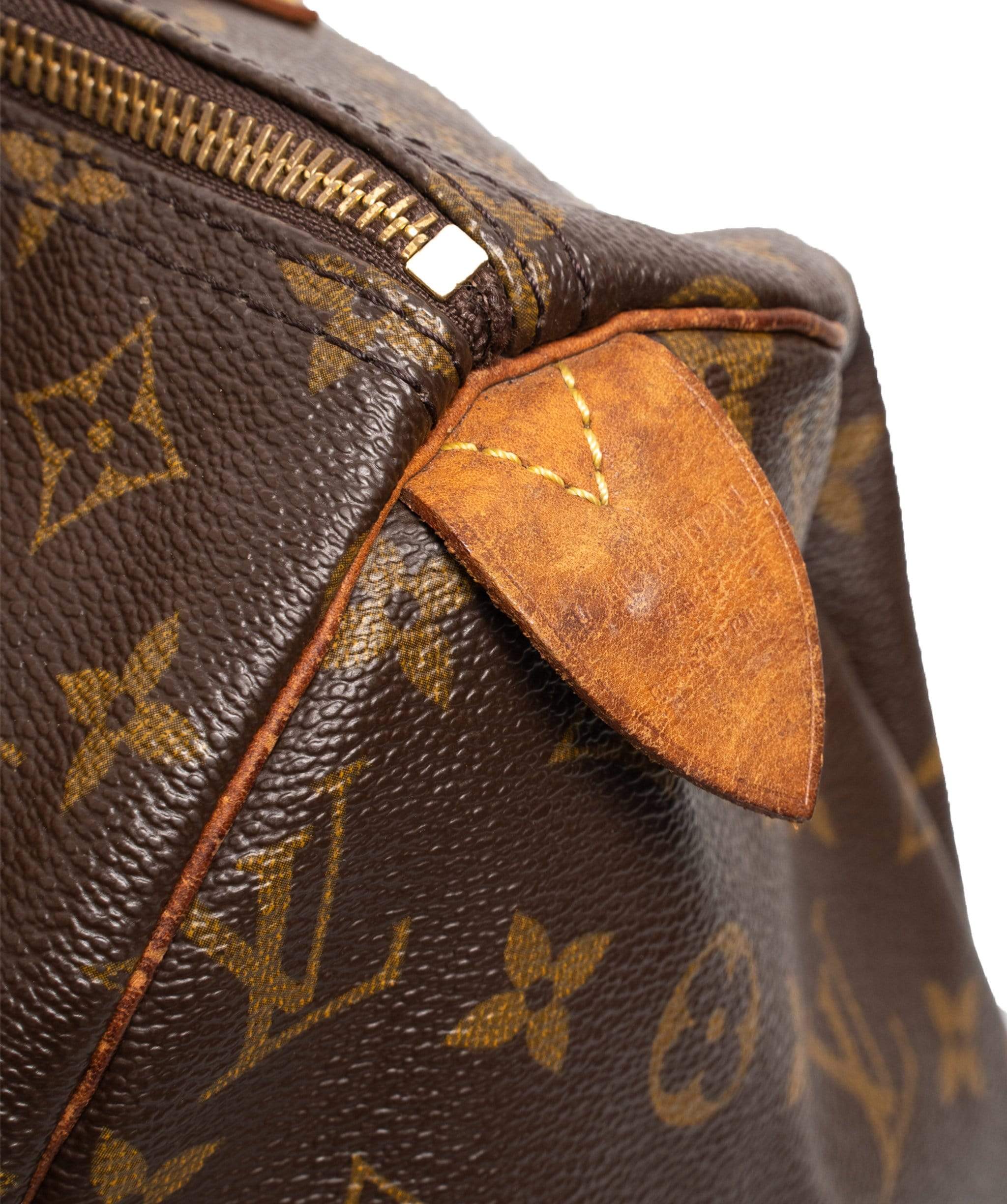 Louis Vuitton LOUIS VUITTON Monogram Speedy 30 Handbag - AWL1642