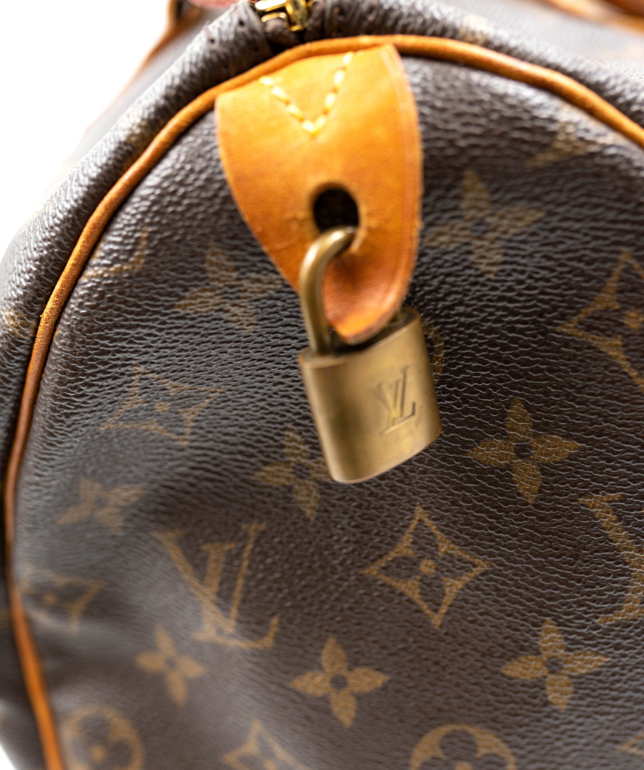 Louis Vuitton Louis Vuitton Monogram Speedy 35 Bag - AGL1477