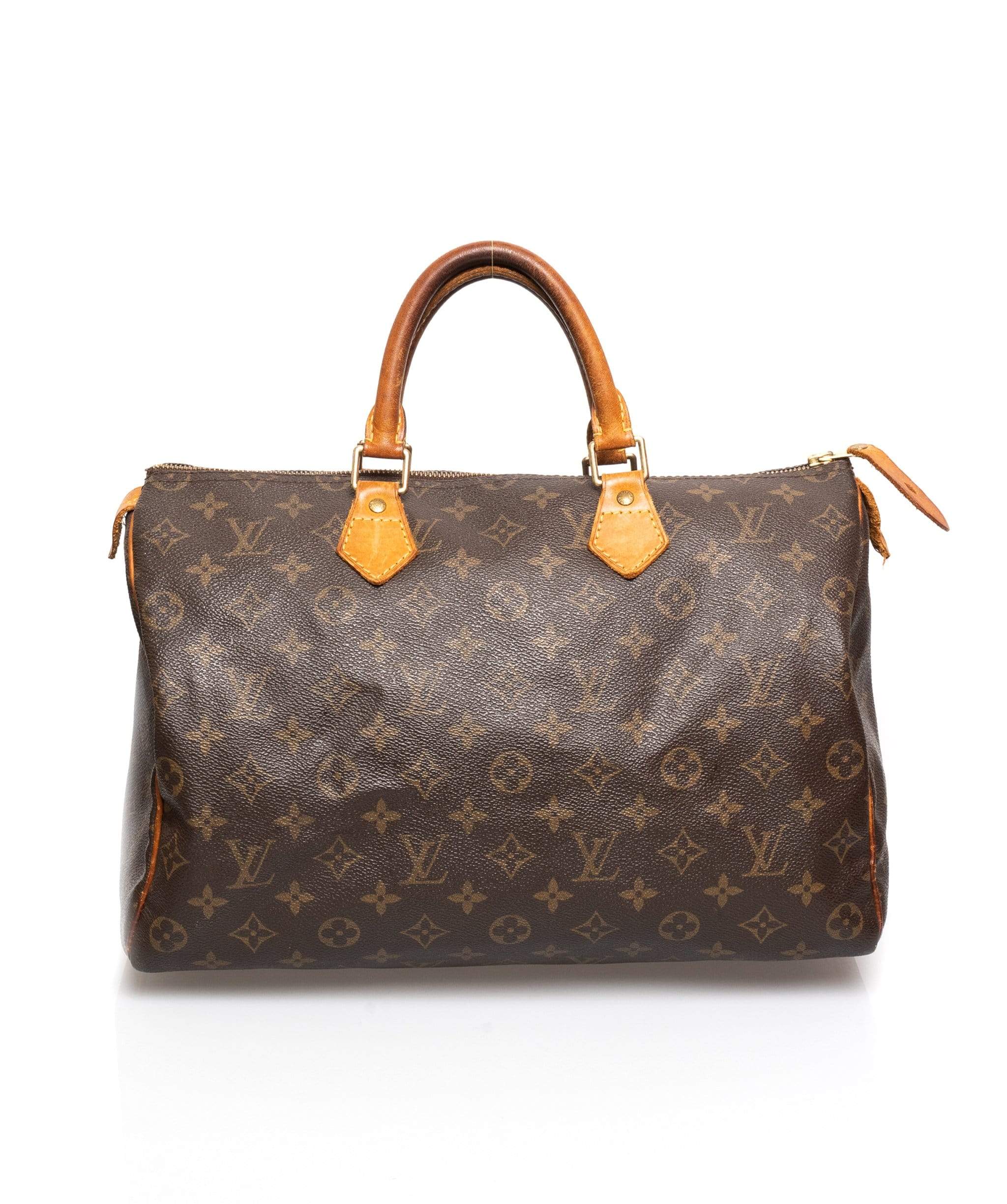 Louis Vuitton Louis Vuitton Monogram Speedy 35 Bag - AWL1641