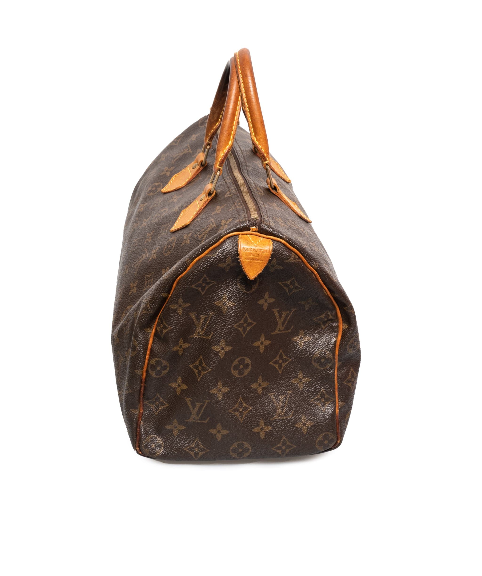 Louis Vuitton Louis Vuitton Monogram Speedy 35 Bag - AWL1641