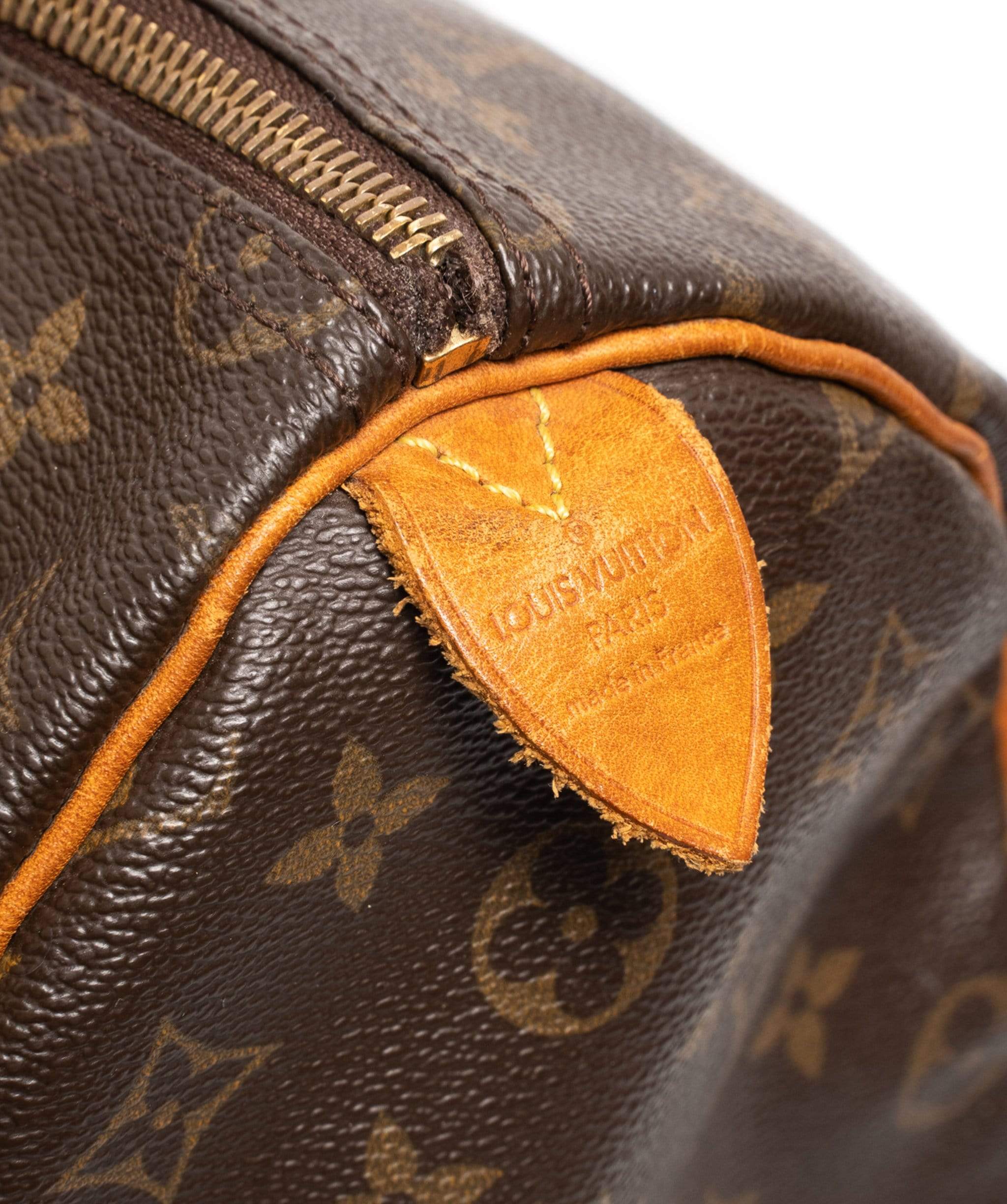 Louis Vuitton Louis Vuitton Monogram Speedy 35 Bag - AWL1641