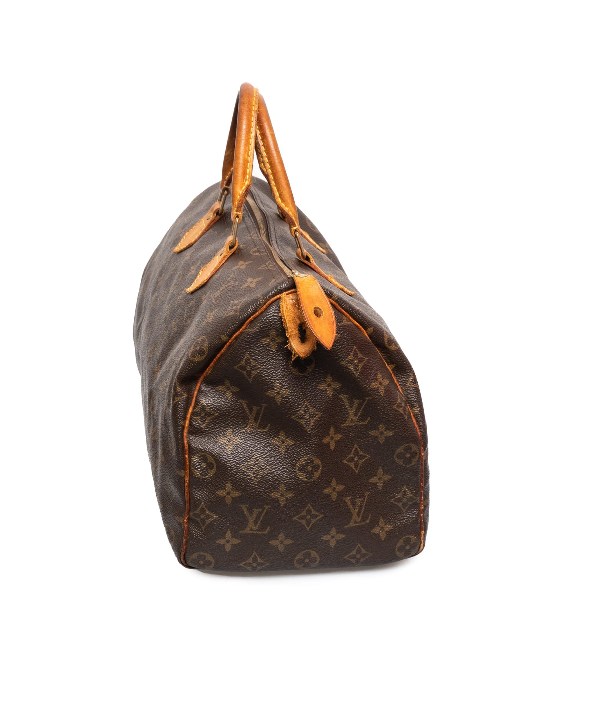 Louis Vuitton Louis Vuitton Monogram Speedy 35 Bag - AWL1641