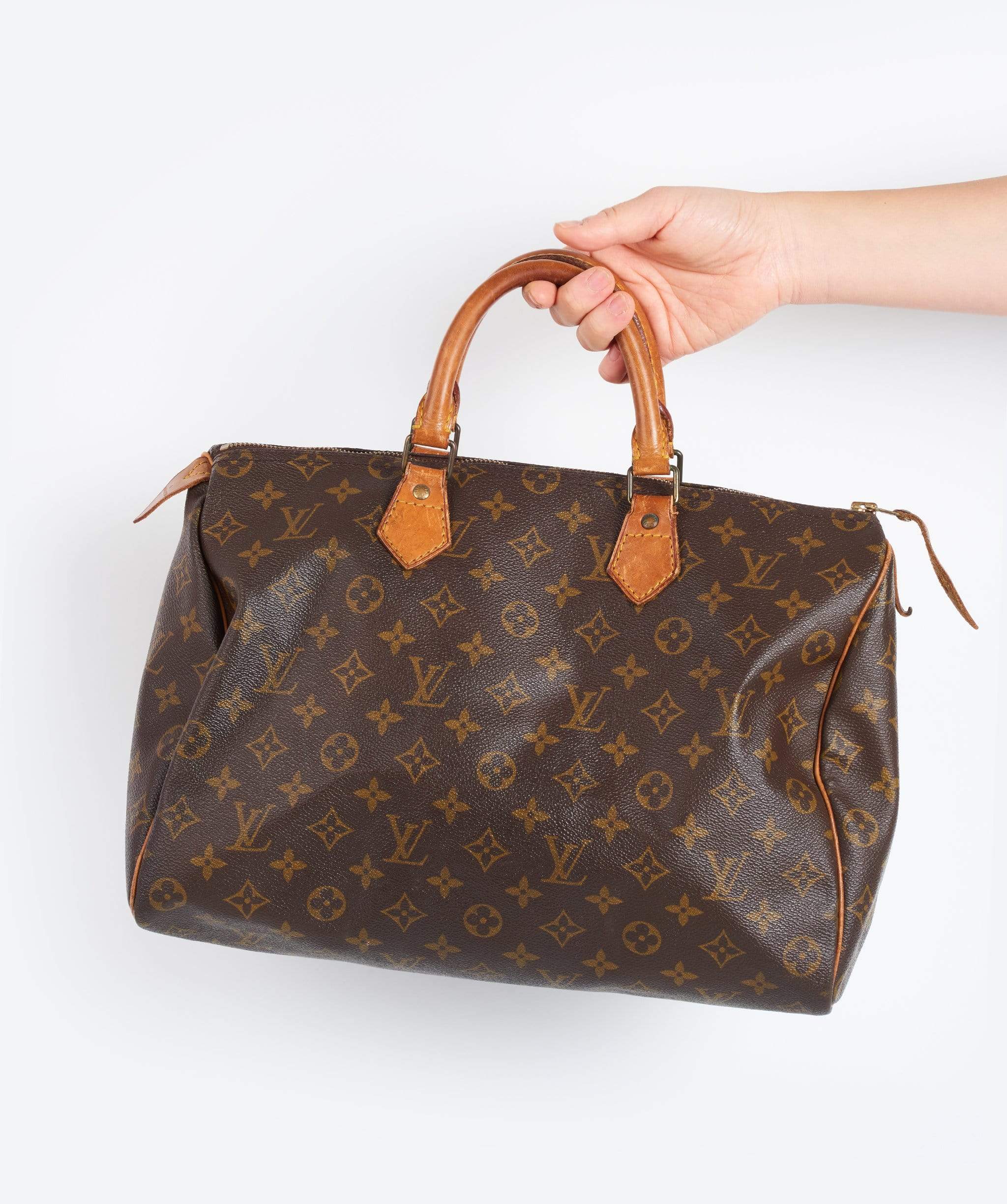 Louis Vuitton LOUIS VUITTON Monogram Speedy 35 Hand Bag LV MB0940