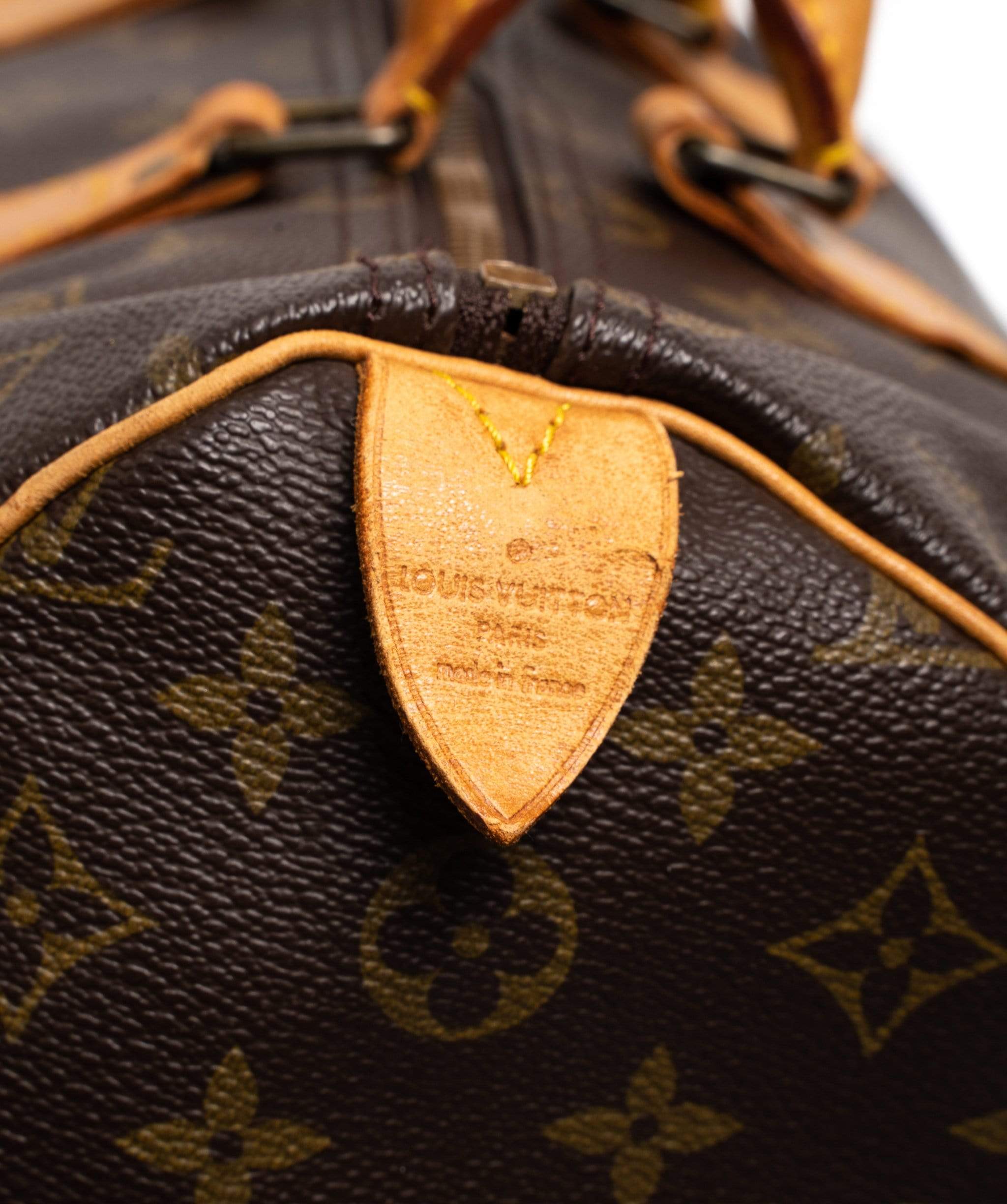 Louis Vuitton LOUIS VUITTON Monogram Speedy 35 Handbag  - AWL1581