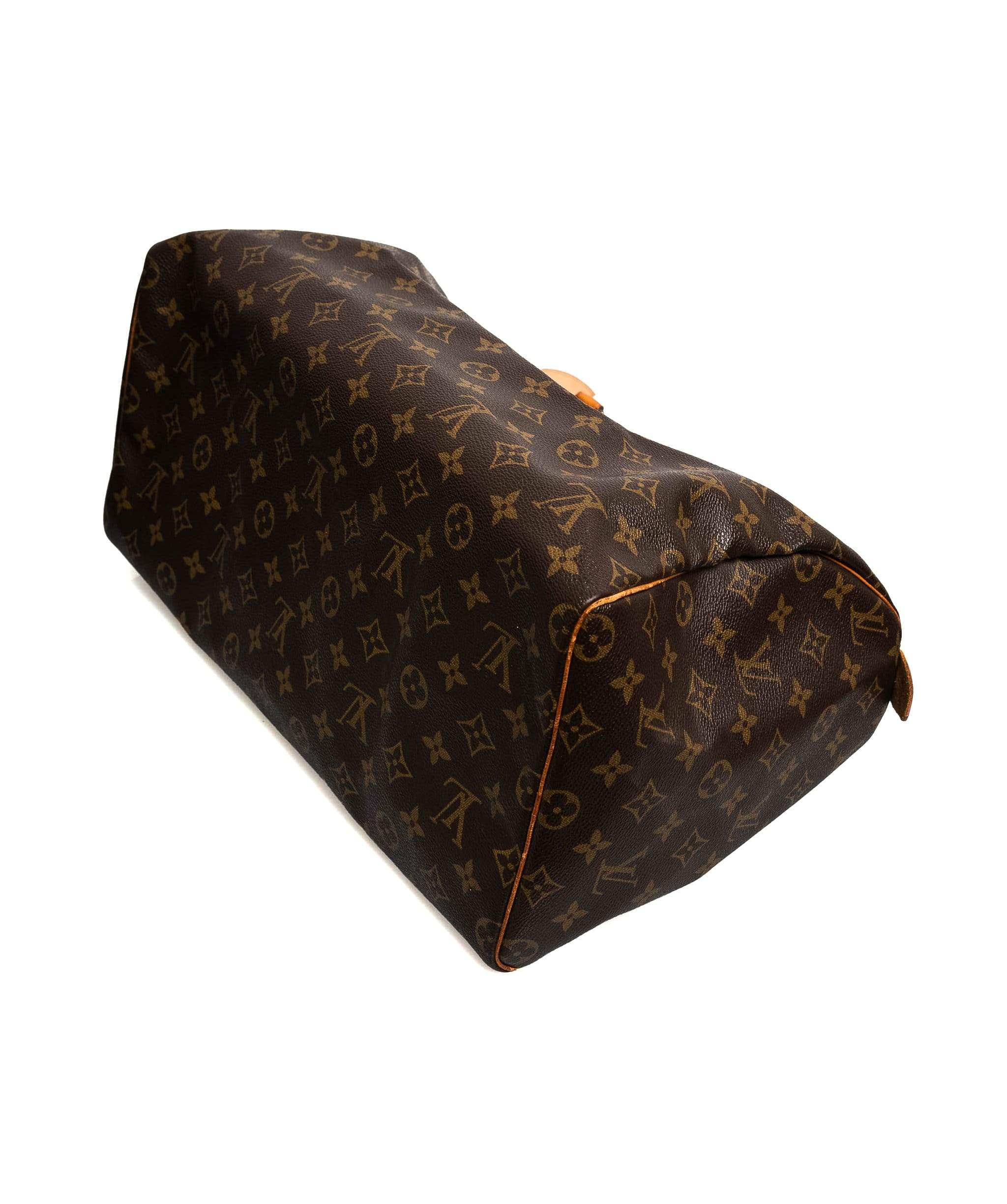 Louis Vuitton LOUIS VUITTON Monogram Speedy 40 Bag - AWL1906