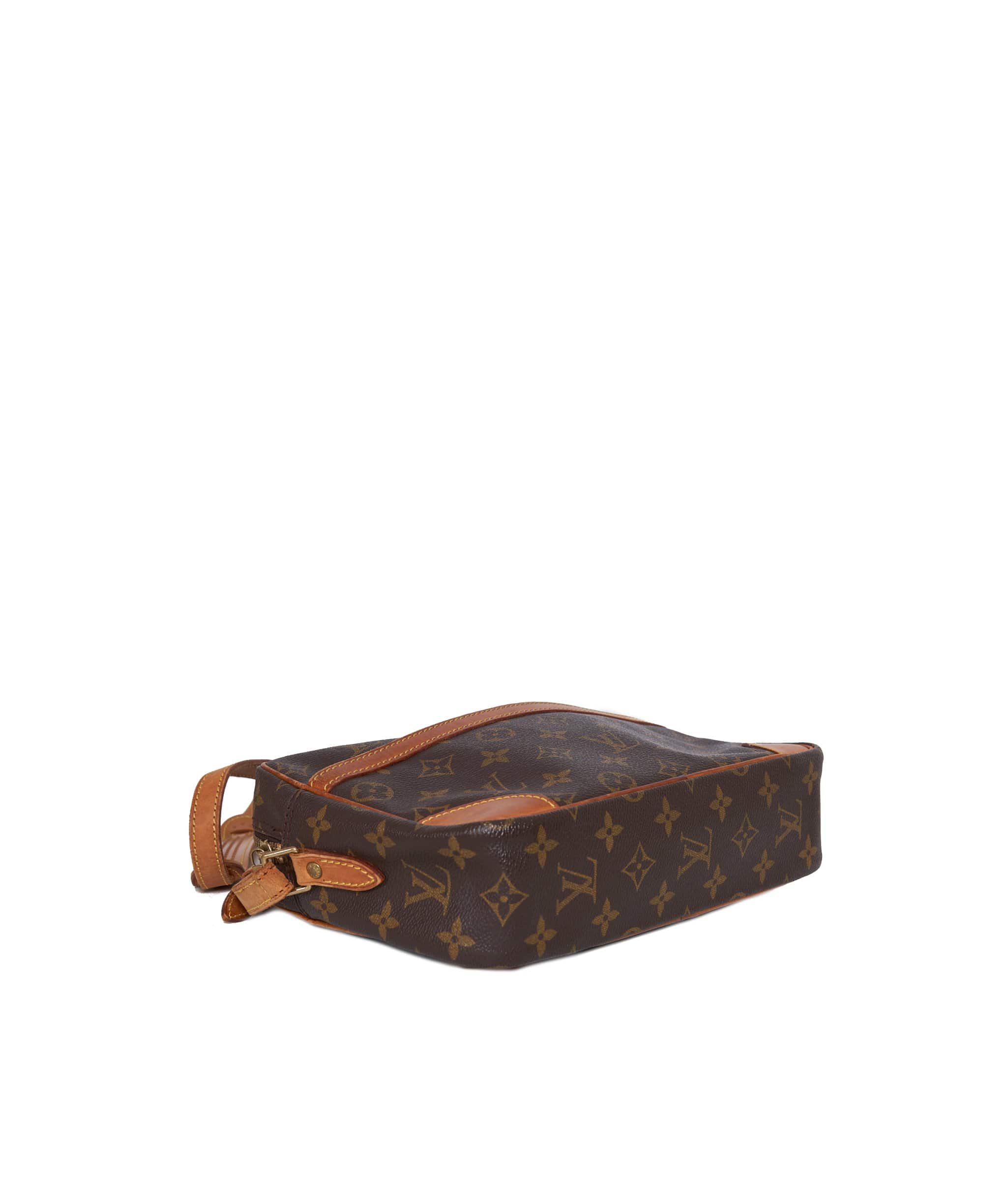 Louis Vuitton Louis Vuitton Monogram Trocadero 27 Shoulder Bag MW2210