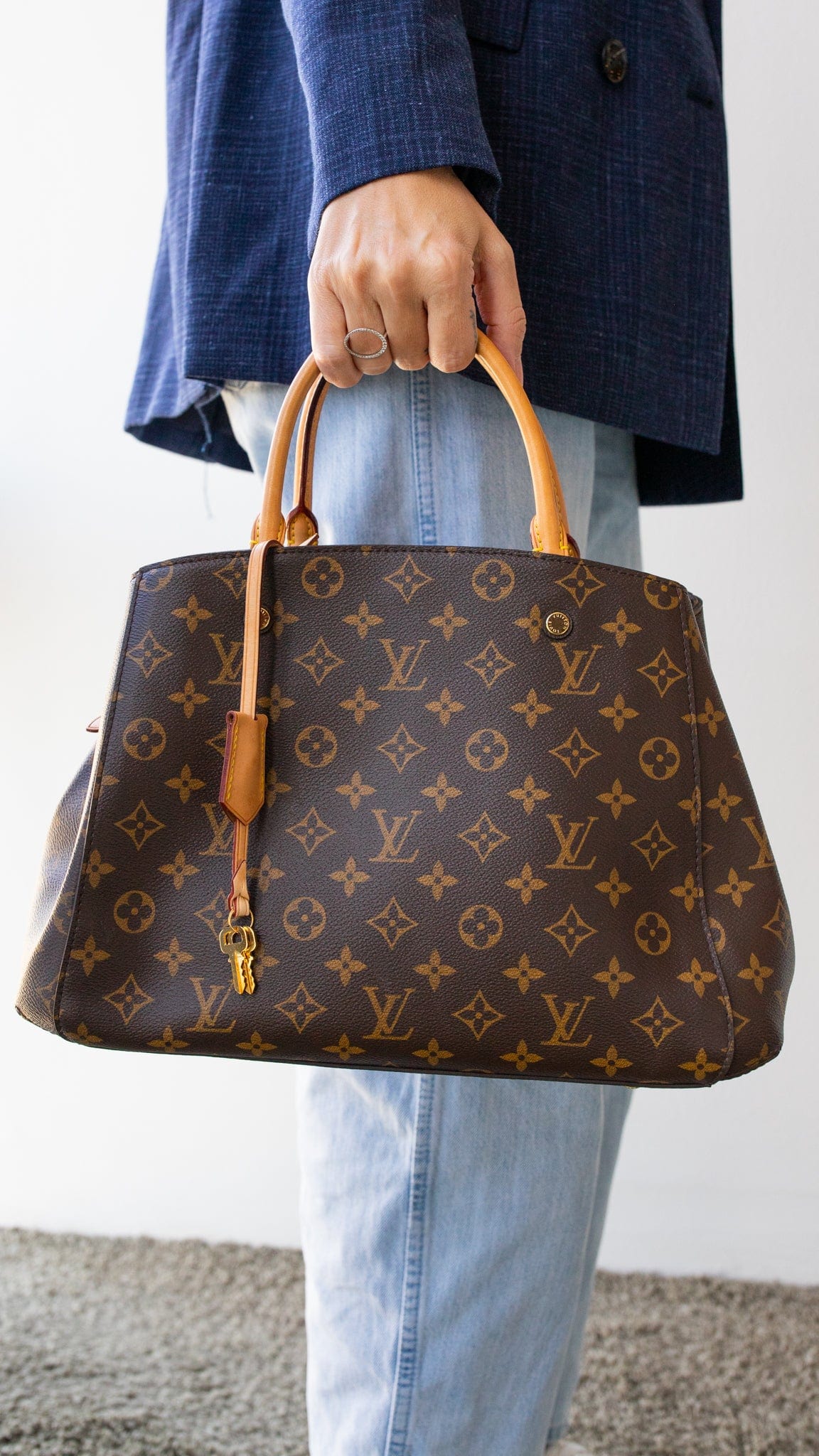 Louis Vuitton Louis Vuitton Montaigne RJL1602