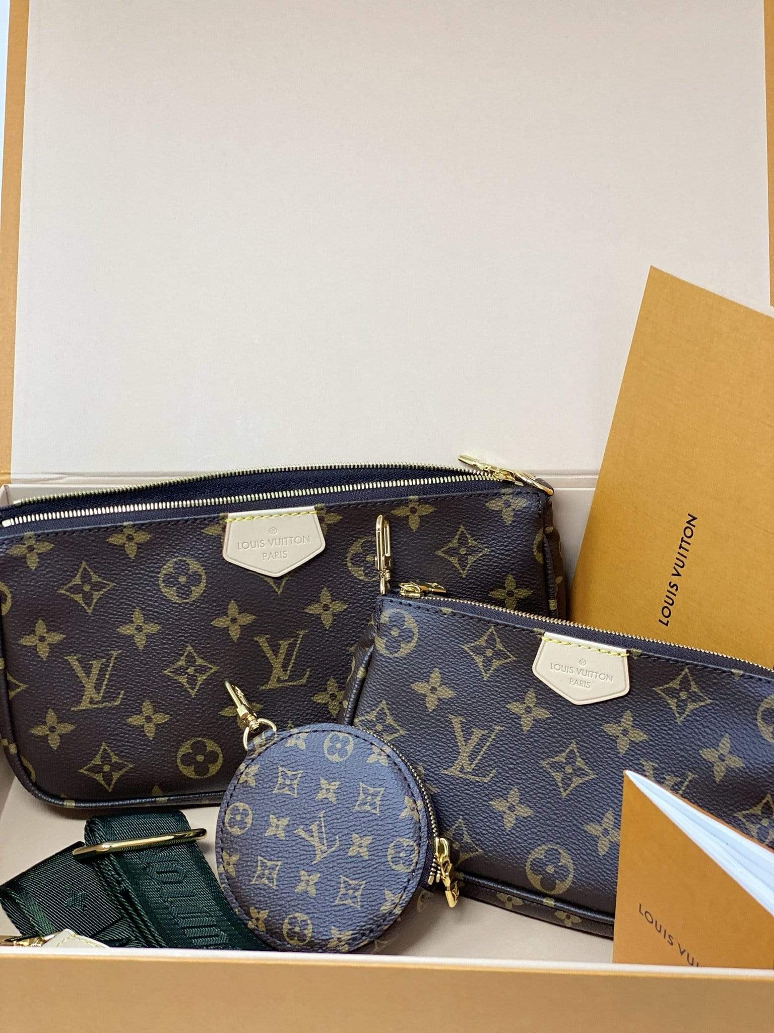 Louis Vuitton Louis Vuitton Multi Pochette Khaki