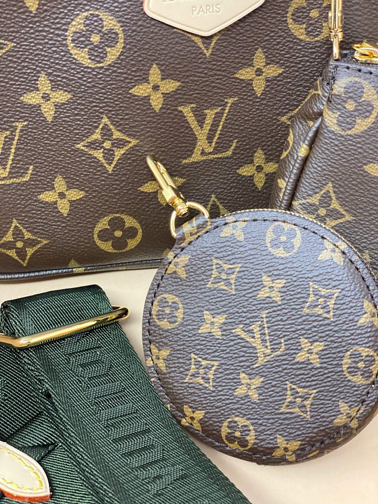 Louis Vuitton Louis Vuitton Multi Pochette Khaki