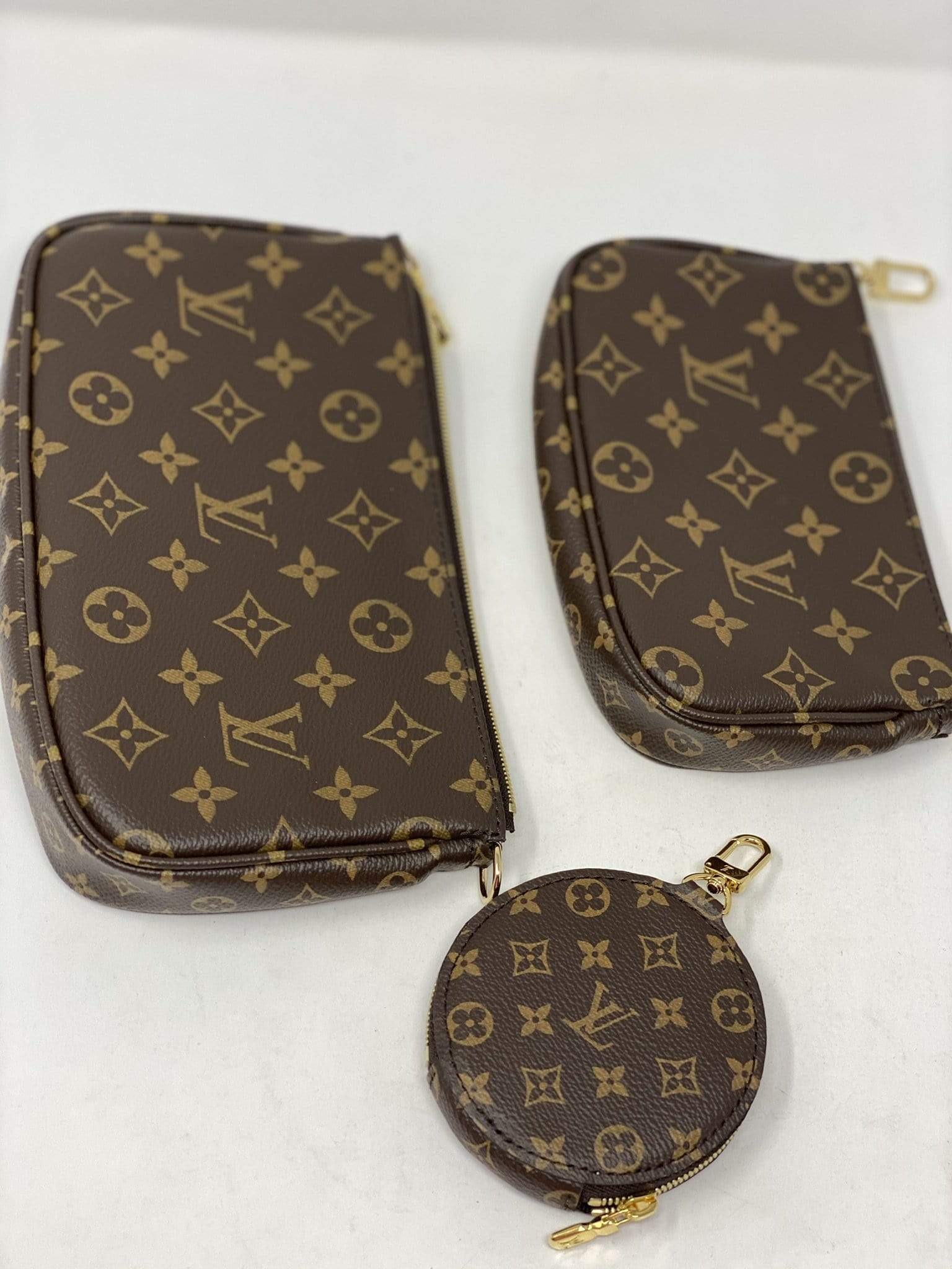 Louis Vuitton Louis Vuitton Multi Pochette Khaki