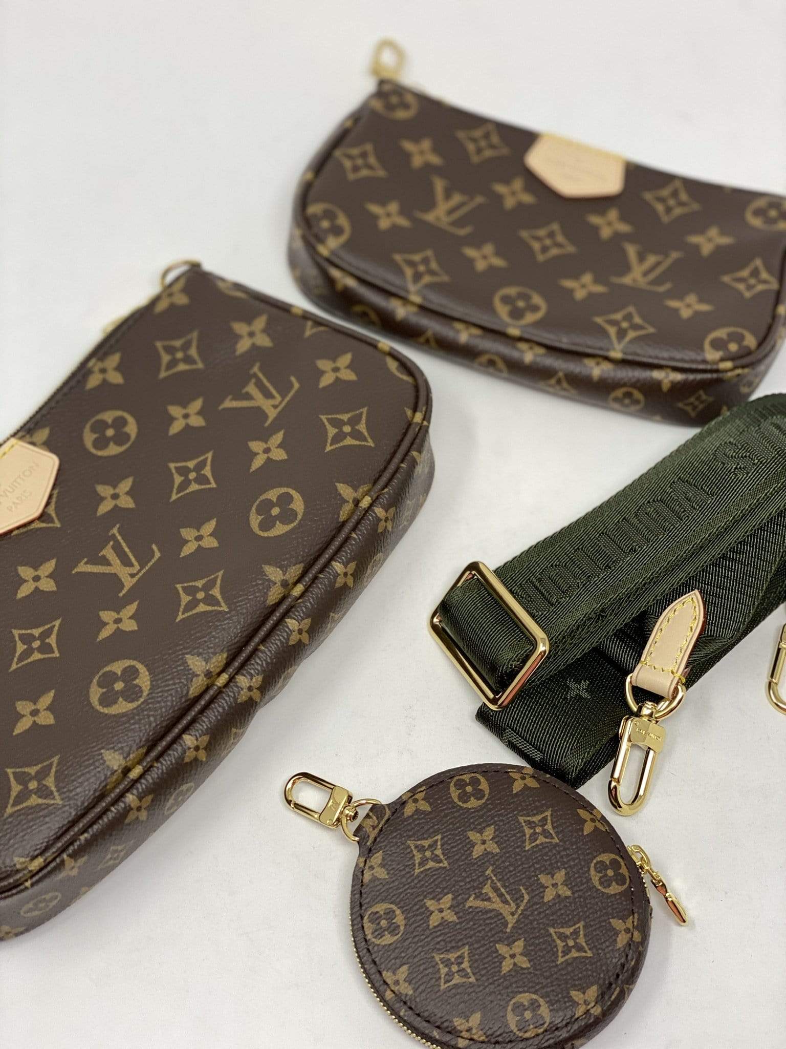 Louis Vuitton Louis Vuitton Multi Pochette Khaki