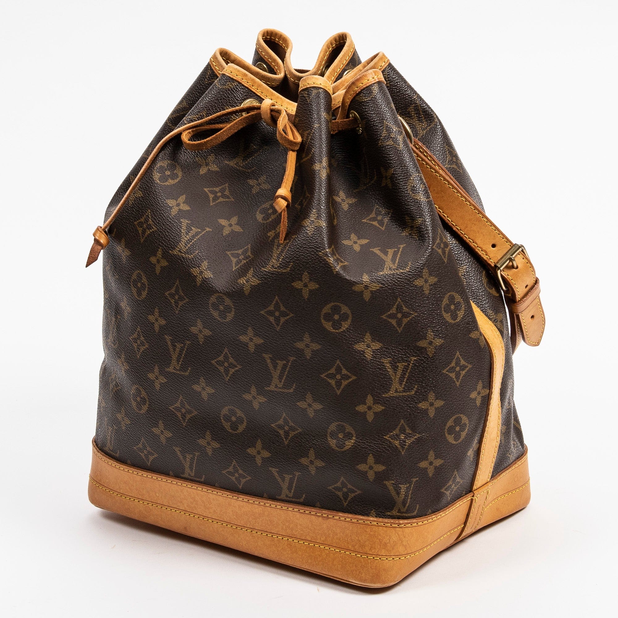 Louis Vuitton Louis Vuitton Noe Monogram GM - AWL3155