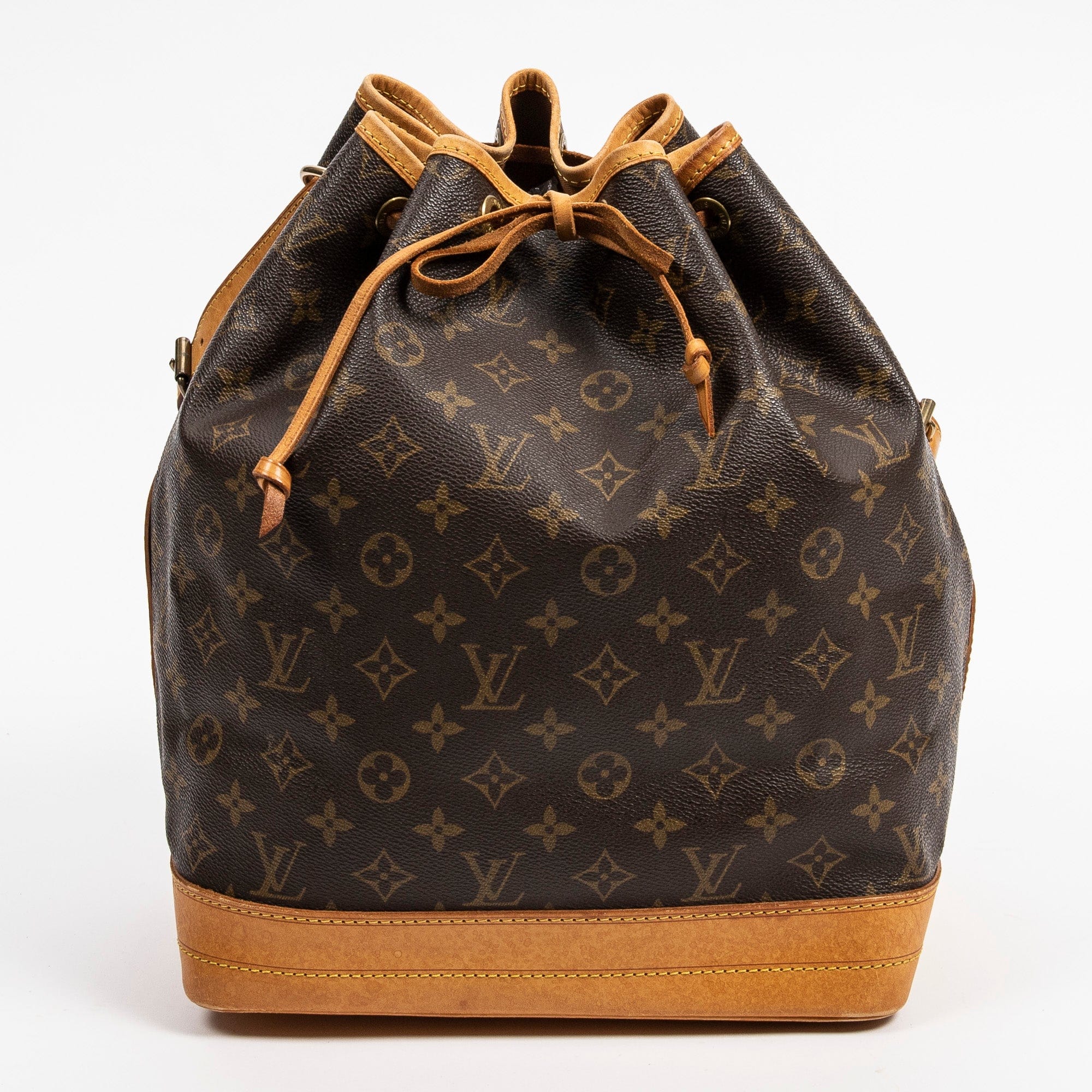 Louis Vuitton Louis Vuitton Noe Monogram GM - AWL3156