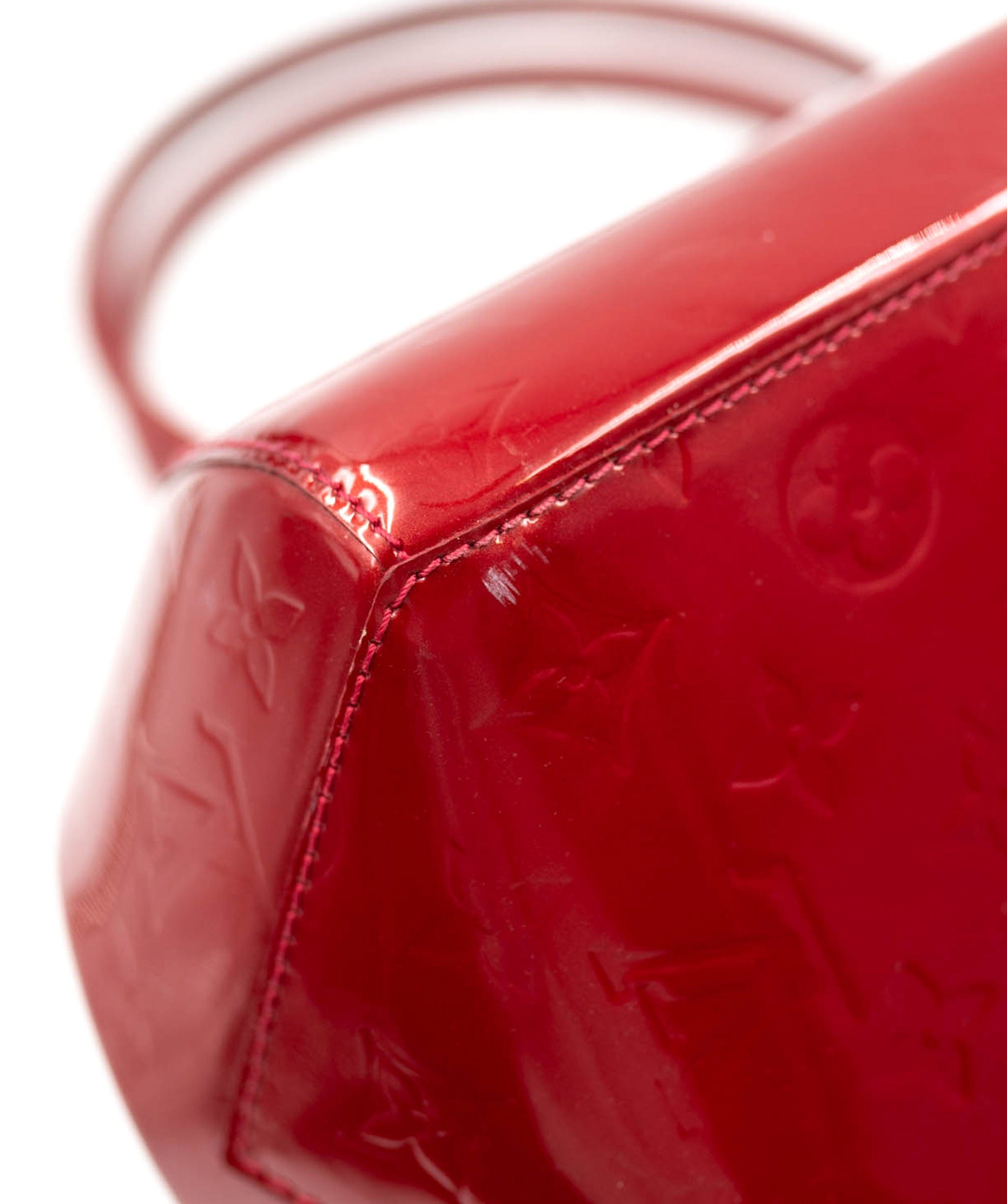 Louis Vuitton Louis Vuitton Red Verni Shoulder bag - AGL2223