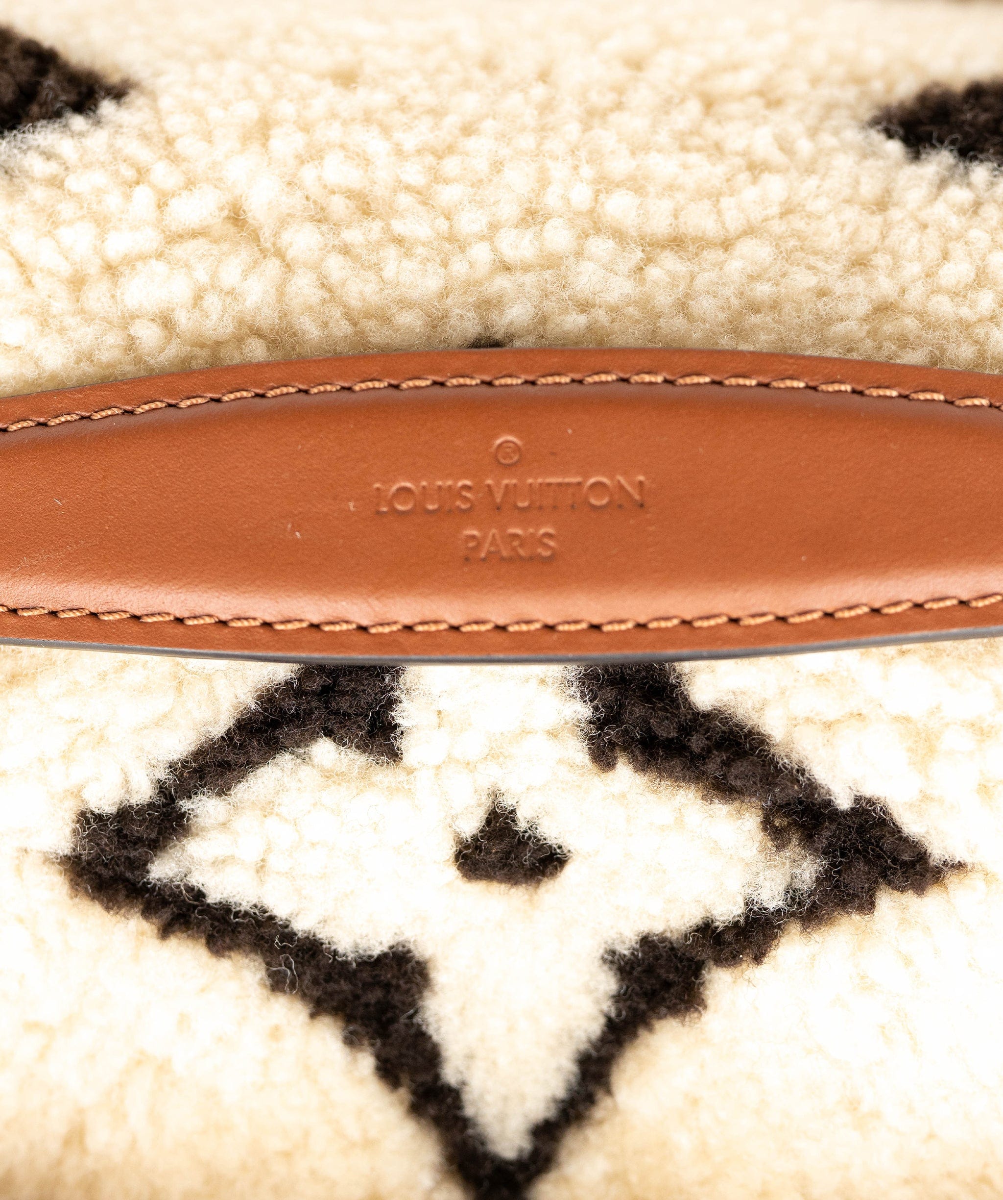 Louis Vuitton Louis Vuitton Shearling Monogram Limited Edition Waist Bag - AGL1903