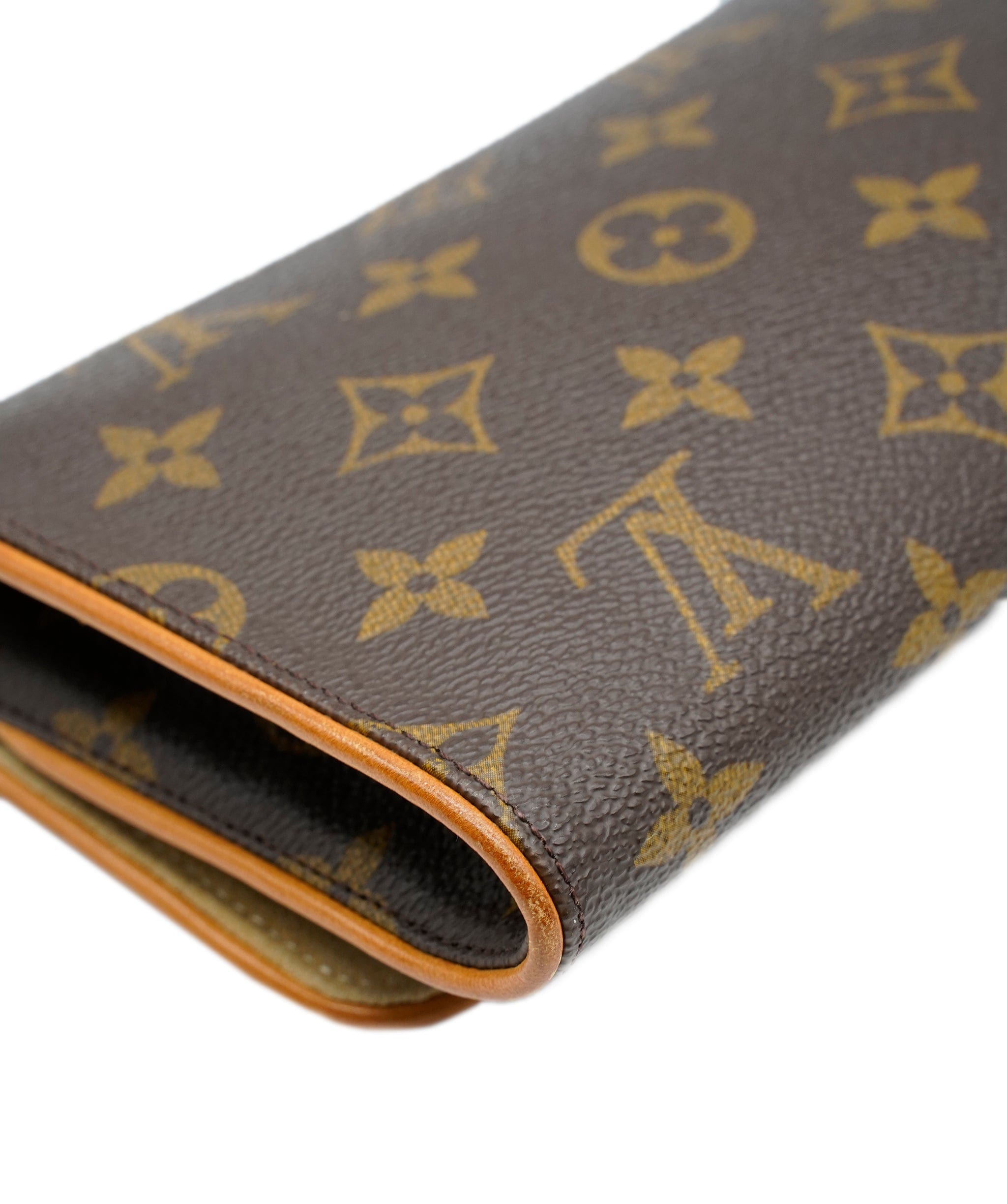 Louis Vuitton Louis Vuitton Twin GM AAW2797 - AWC2161