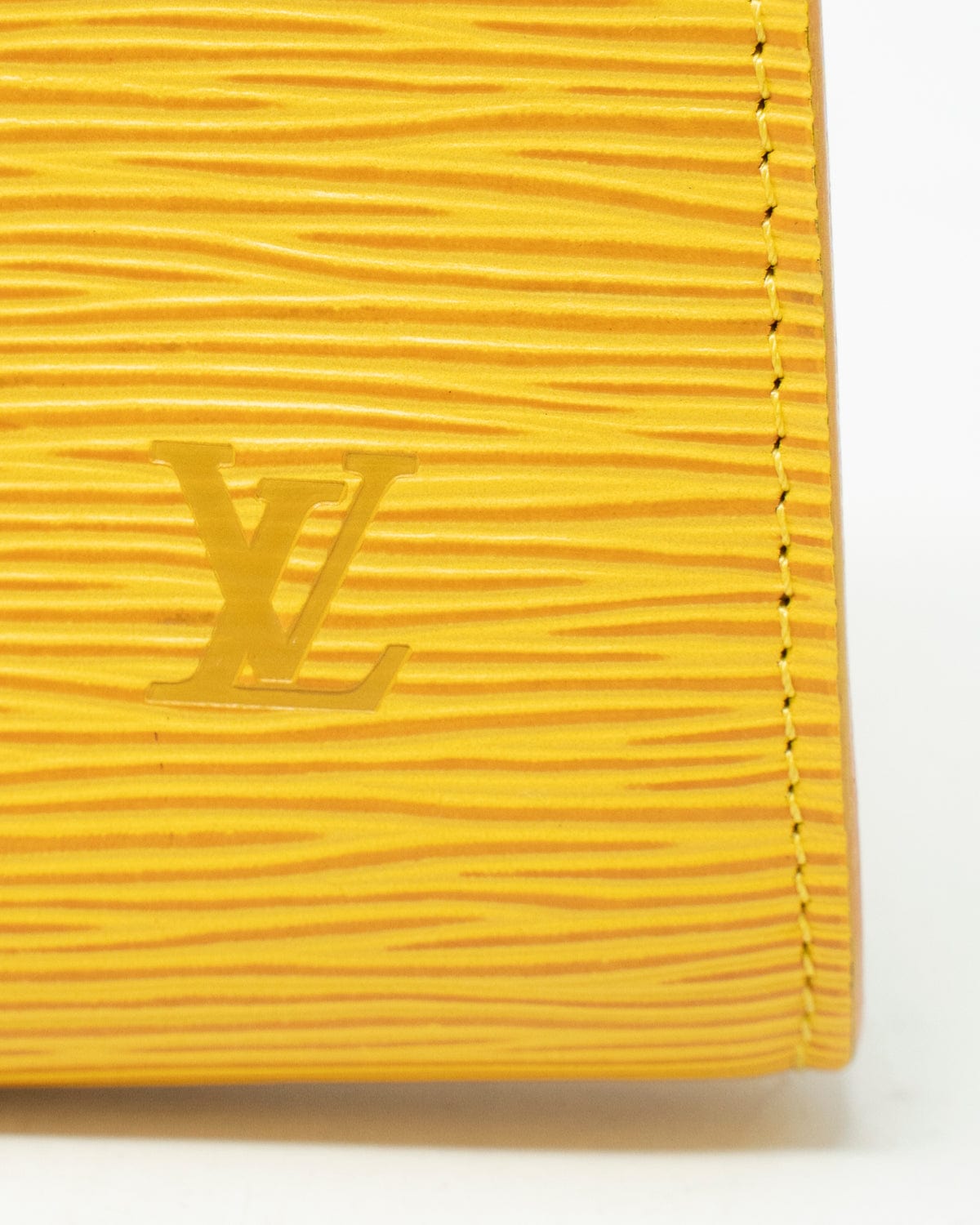 Louis Vuitton Louis Vuitton Yellow Epi Leather Pochette  - AGL1850