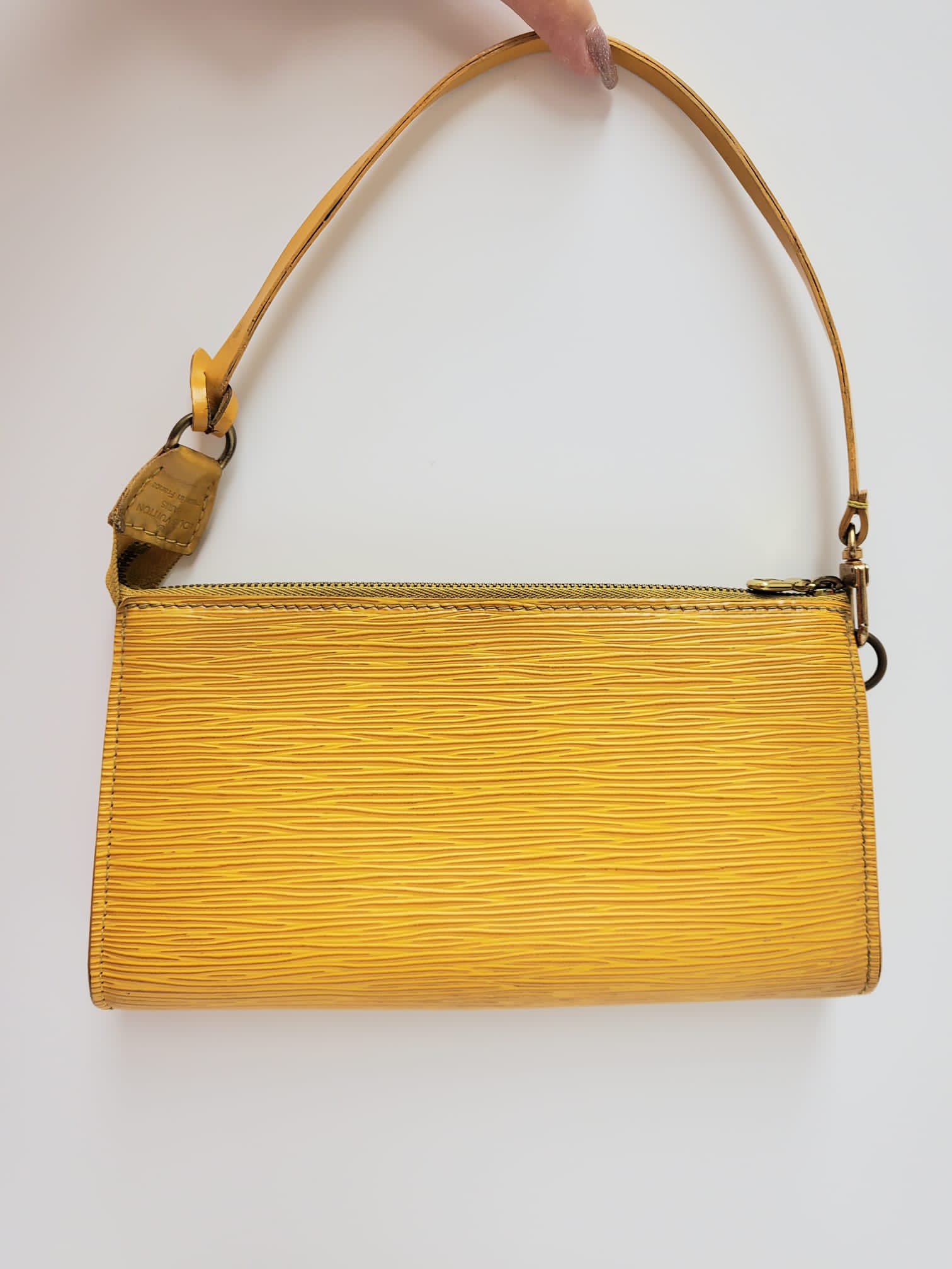 Louis Vuitton LV Pochette Accesoires Yellow Epi
 SKL1071