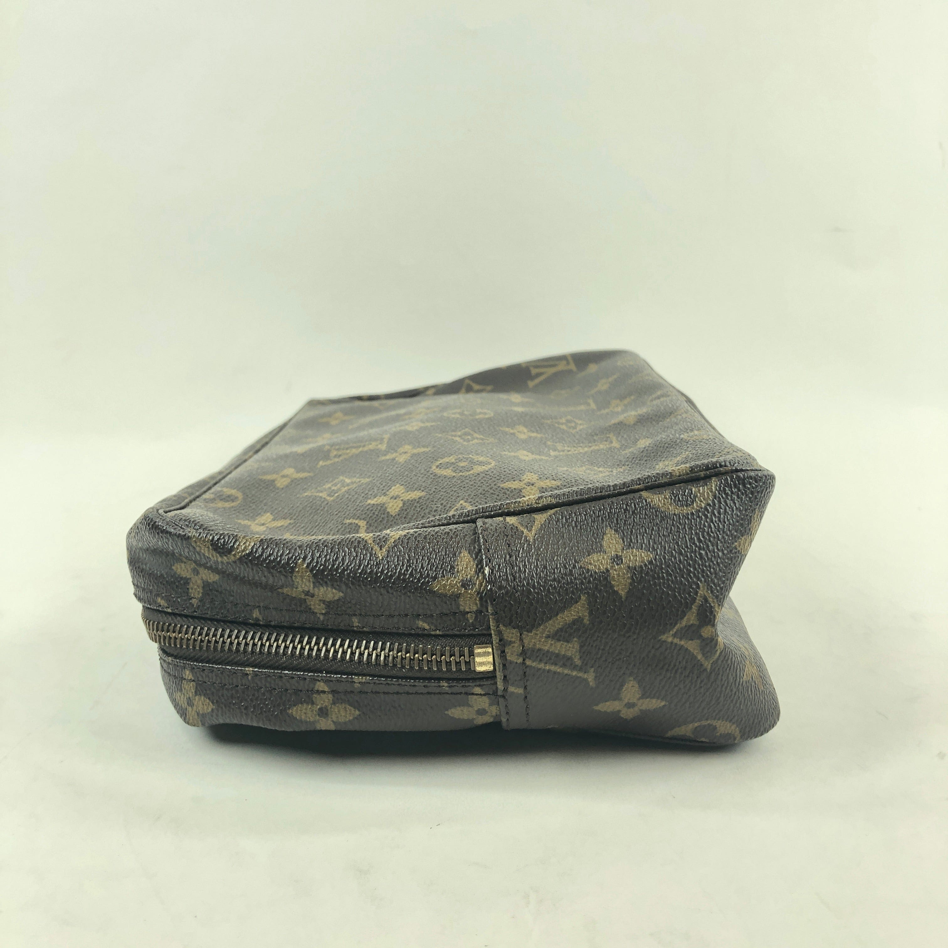 Louis Vuitton Vuitton Monogram Trousse Toilette 23 M47524 Pouch PXL1256