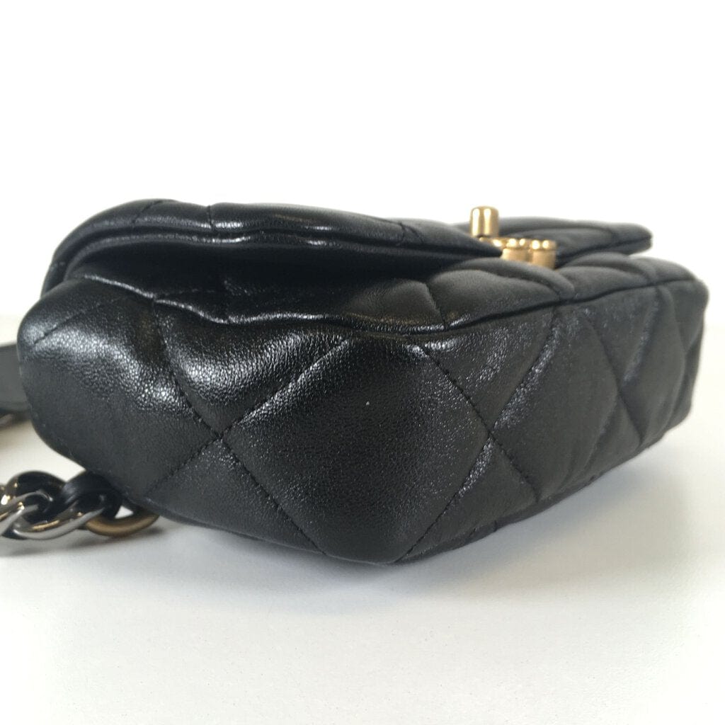 Luxe Du Jour Chanel 19 Mini Belt Bag