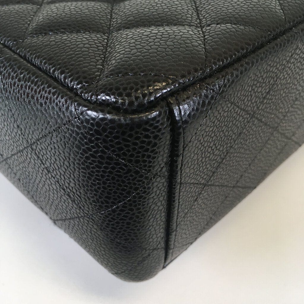 Luxe Du Jour Chanel Maxi Flap