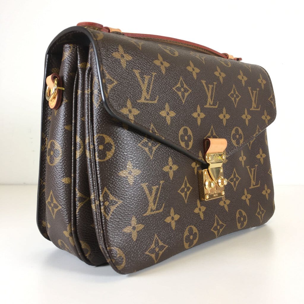 Luxe Du Jour Louis Vuitton Pochette Métis