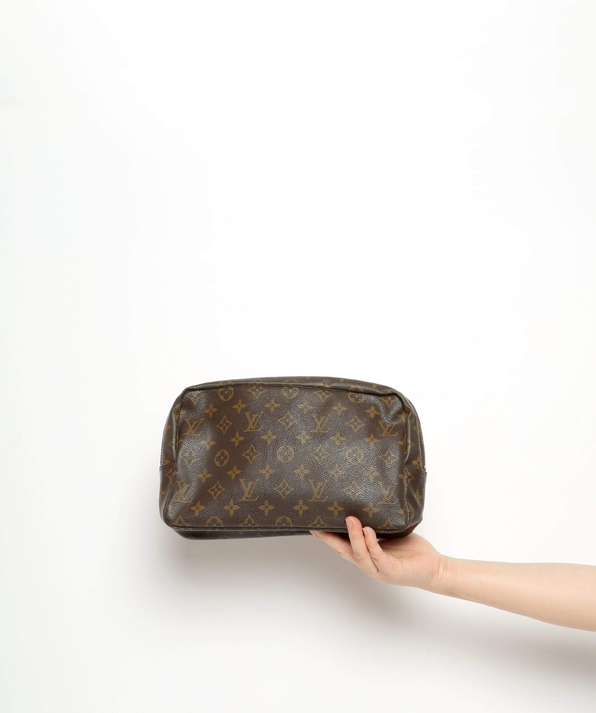 LuxuryPromise LOUIS VUITTON Monogram Trousse Toilette 28 Pouch Clutch Bag MI1906