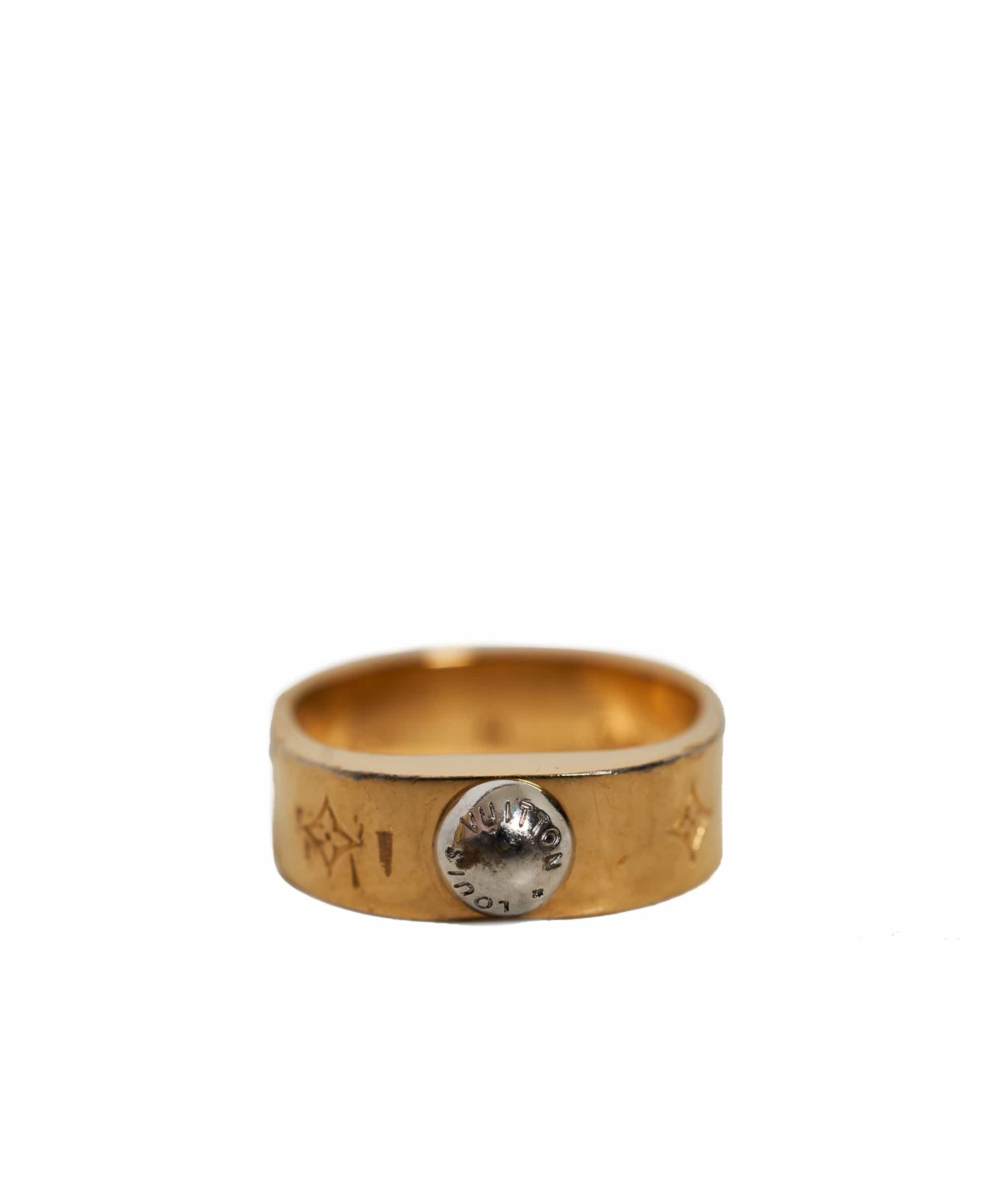 LuxuryPromise Louis Vuitton Yellow Gold Ring AGL1170