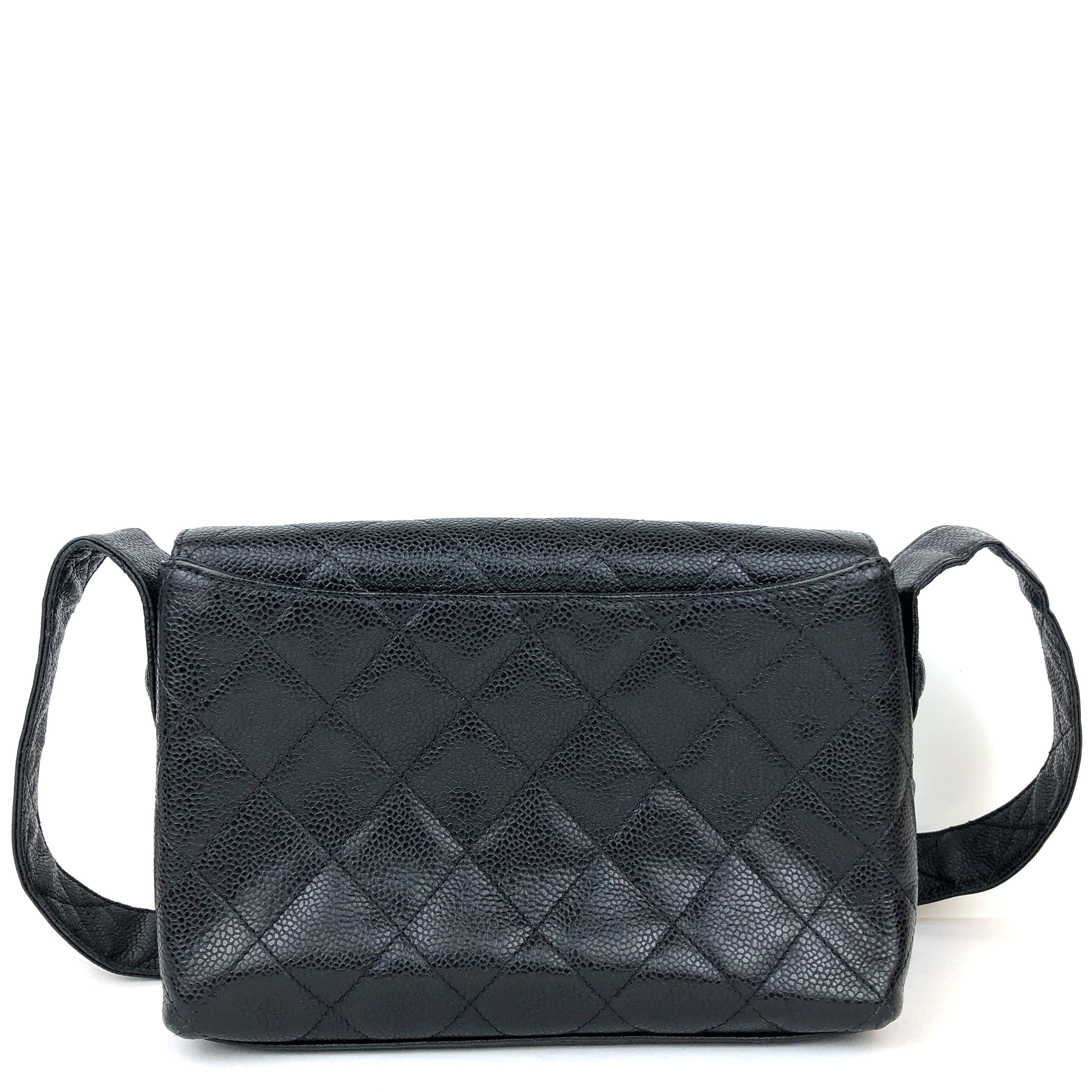 LuxuryPromise Chanel Caviar turn lock shoulder bag