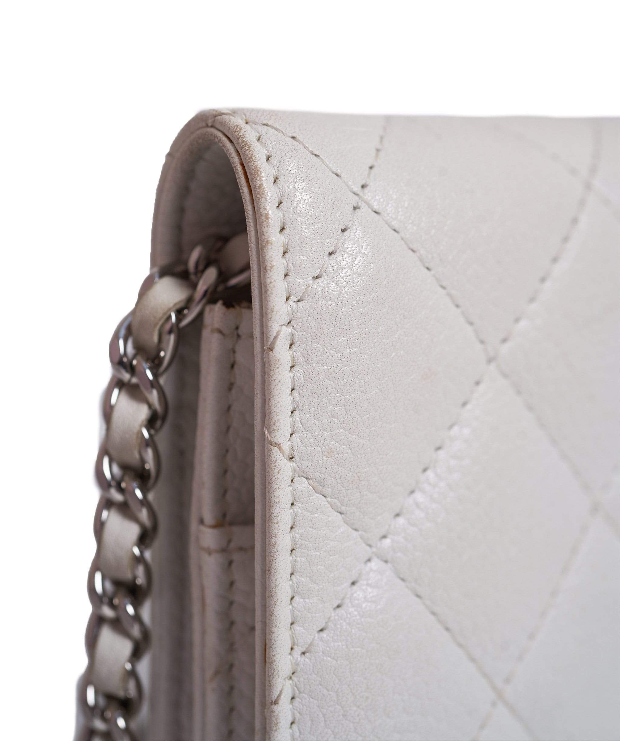 LuxuryPromise Chanel White Wallet on Chain Caviar - ASL1292