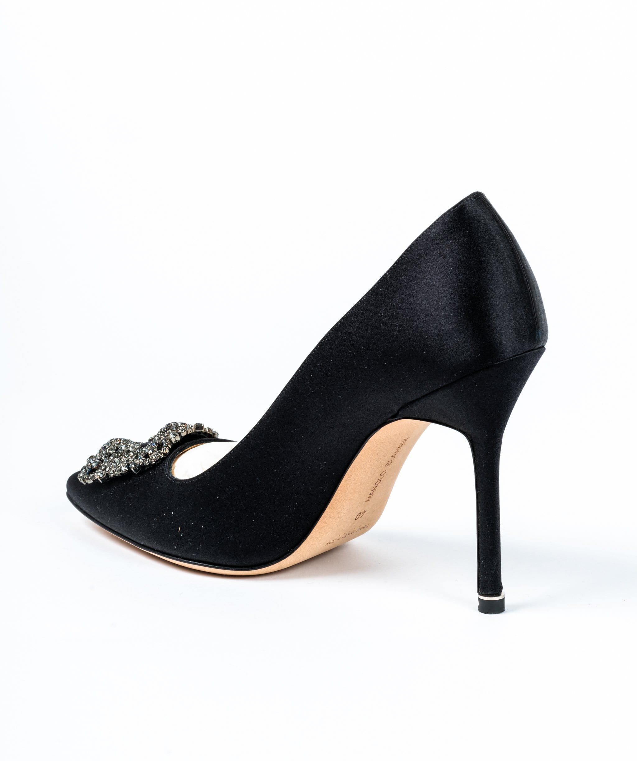 Manolo Blahnik Manolo Blahnik Hangisi Pump Black Size 40