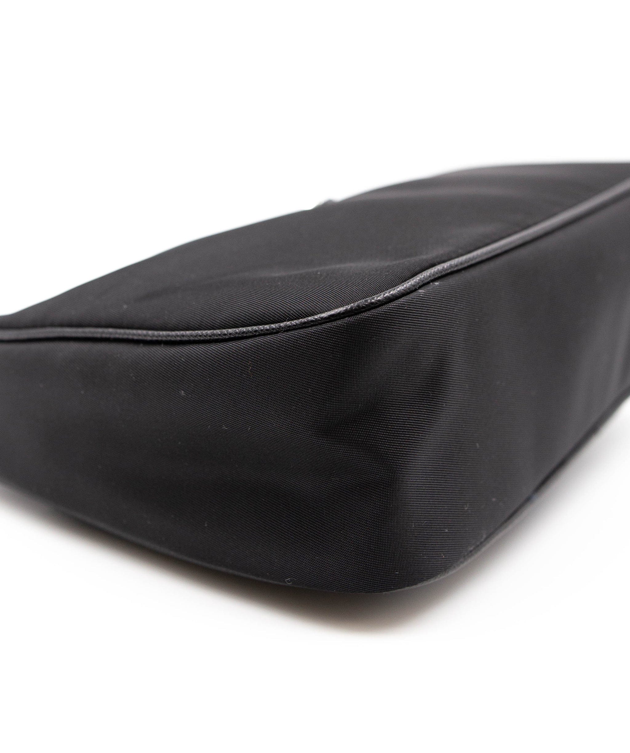 Prada Prada black Nylon Pouchette - AWL3552