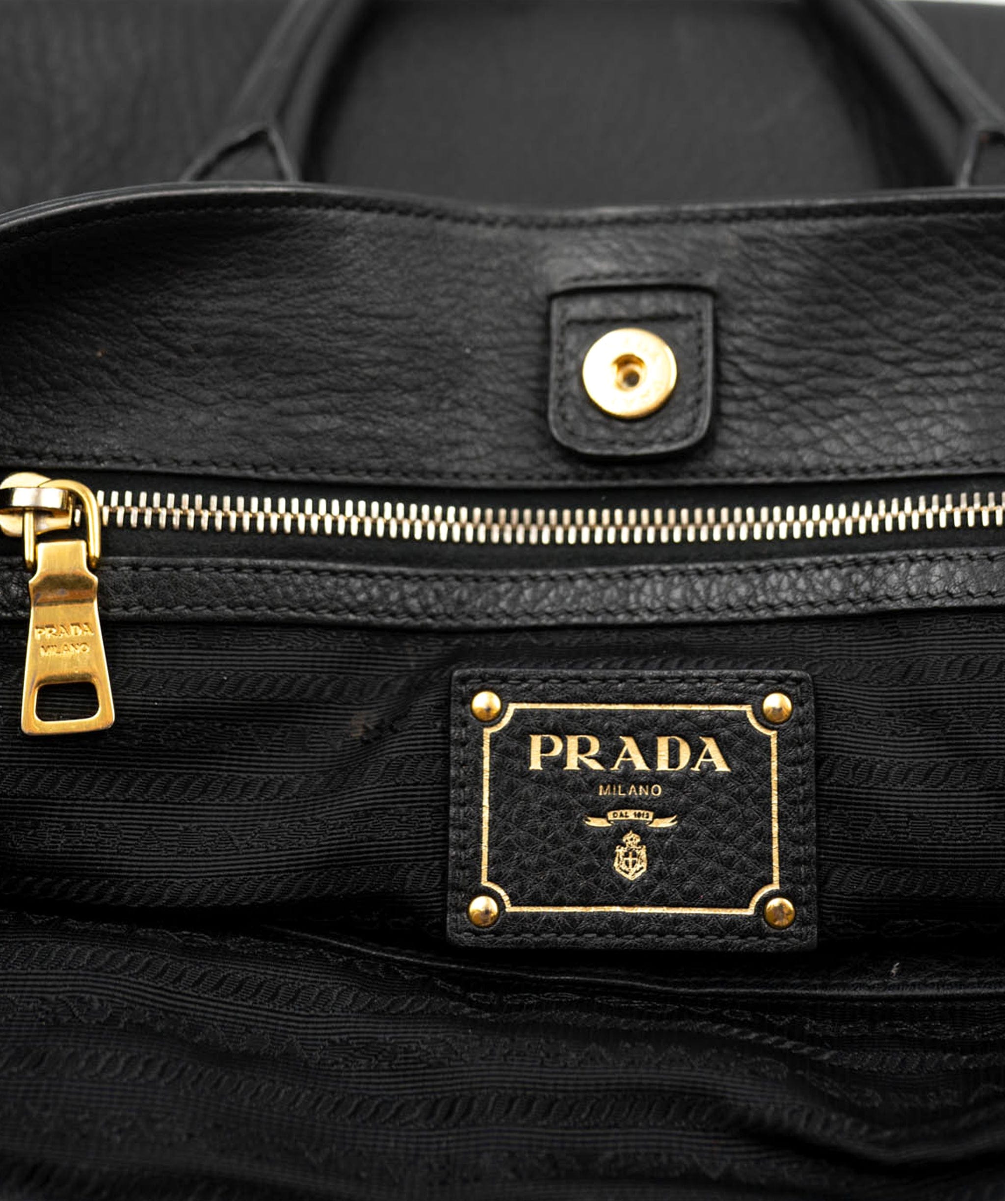 Prada Prada Vitello Black Leather Bag - AWL3696