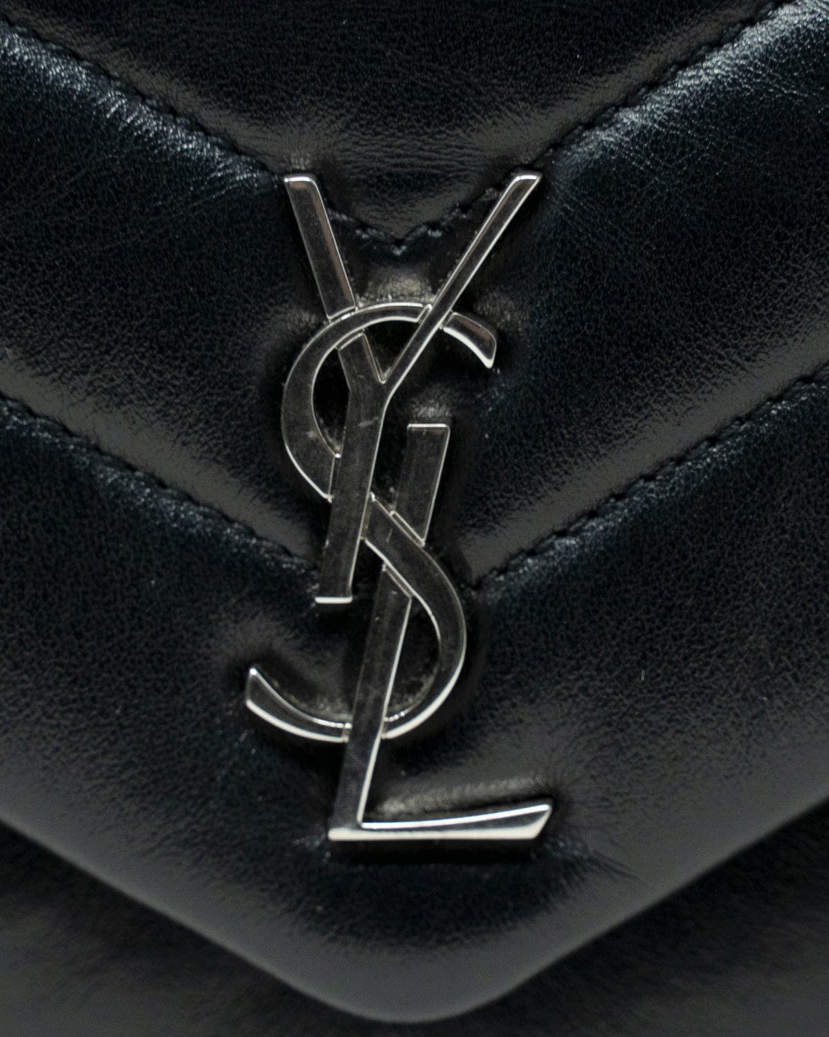 Yves Saint Laurent Saint Laurent Black Toy Lou Lou Crossbody Bag - AWL2511