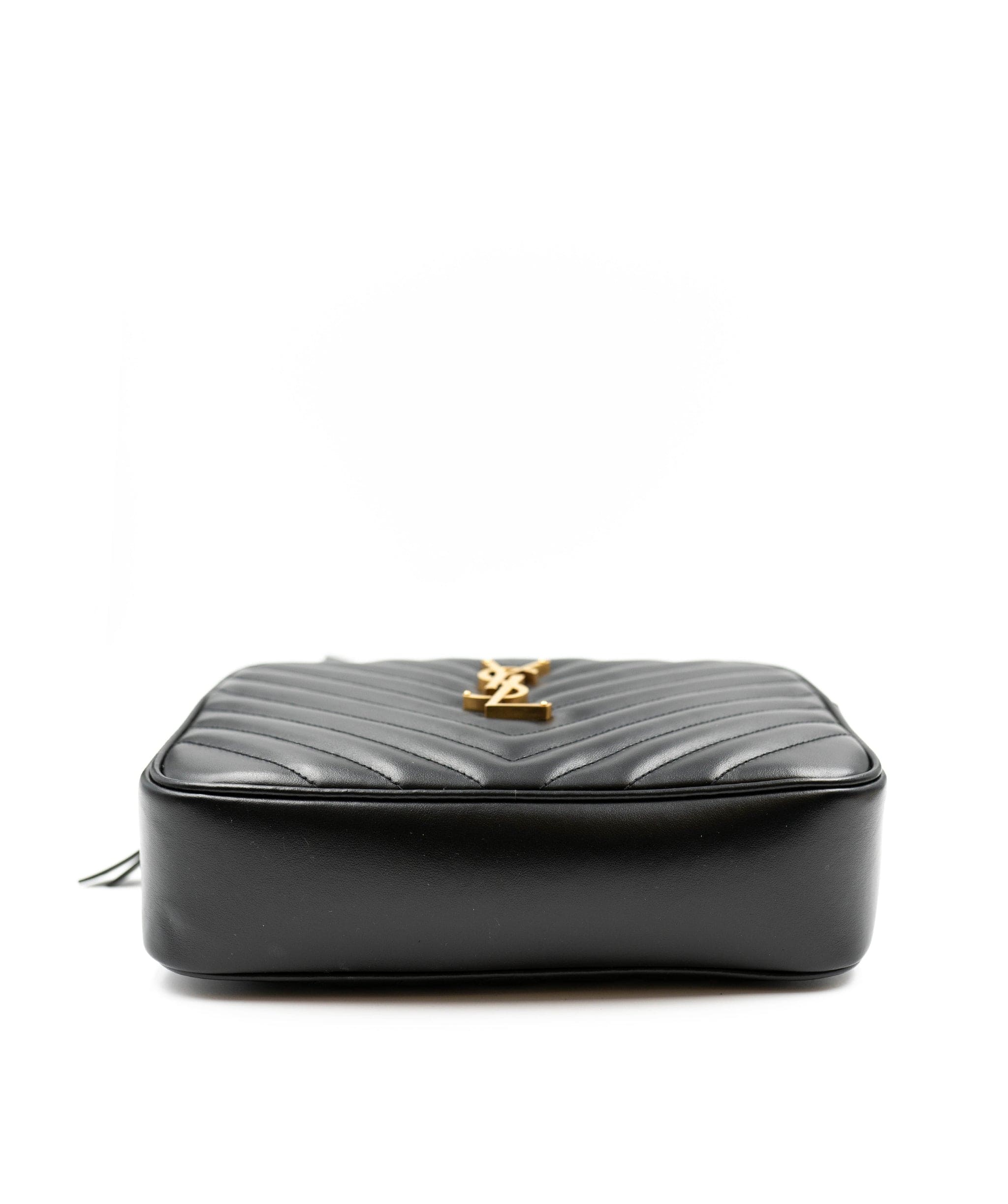 Yves Saint Laurent YSL Lou Camera Bag AWC0626