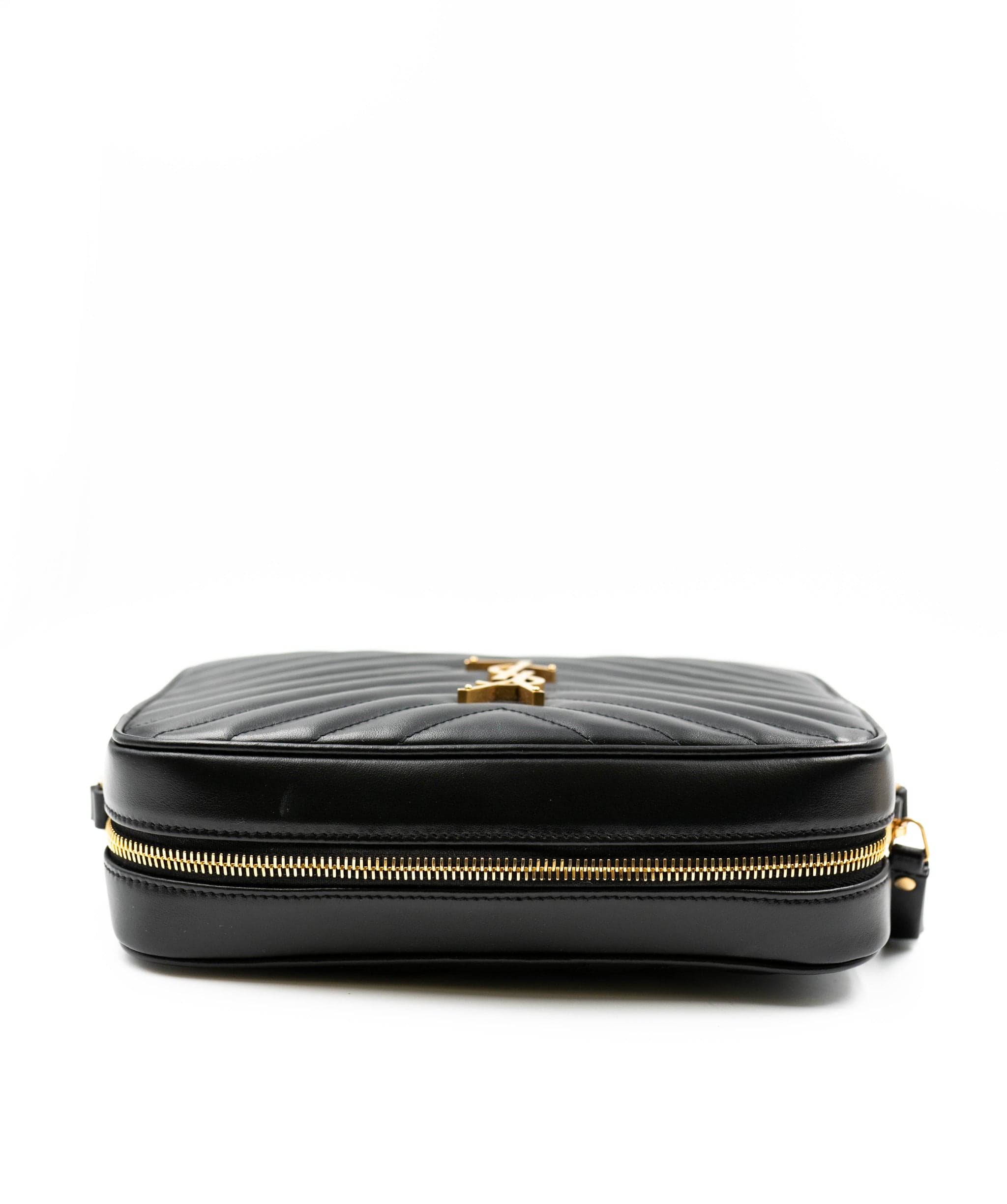 Yves Saint Laurent YSL Lou Camera Bag AWC0626