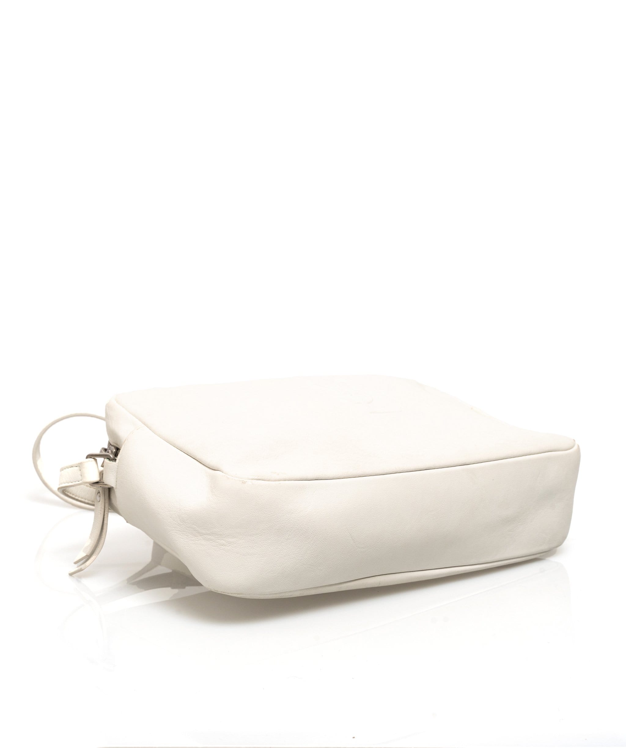 Yves Saint Laurent YSL White Leather Camera Bag - ADL1220